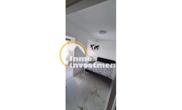 Reventa - Apartamento - Torrevieja - Estacion de autobuses