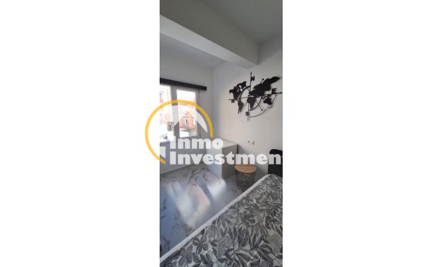 Reventa - Apartamento - Torrevieja - Estacion de autobuses