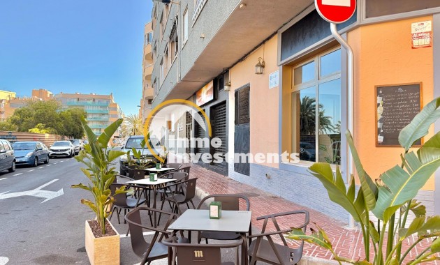 Long term rental - Commercial - Torrevieja - Playa de Los Locos