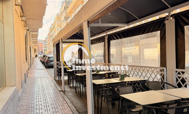 Long term rental - Commercial - Torrevieja - Playa de Los Locos