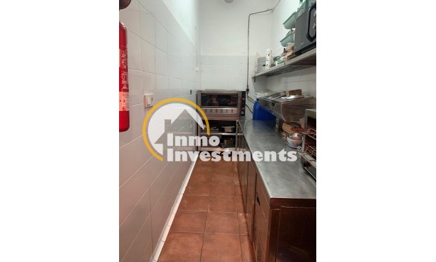 Long term rental - Commercial - Torrevieja - Playa de Los Locos