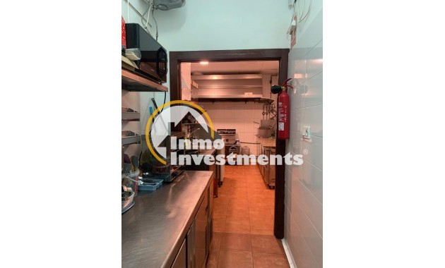 Long term rental - Commercial - Torrevieja - Playa de Los Locos