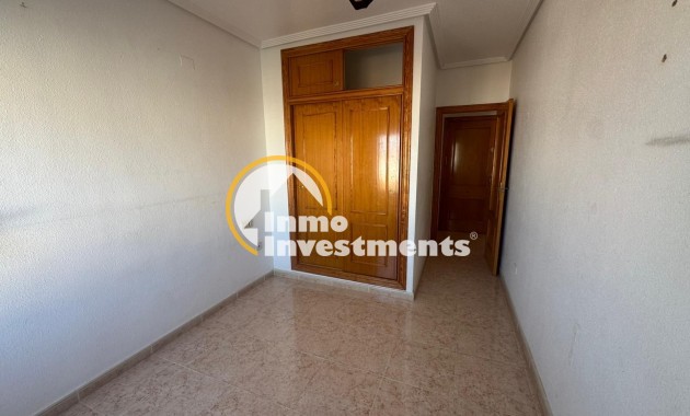 Reventa - Apartamento - Torrevieja - Sector 25