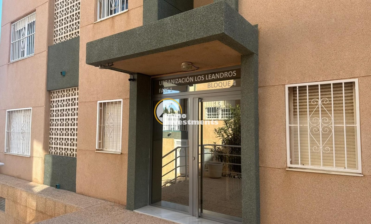 Reventa - Apartamento - Torrevieja - Sector 25