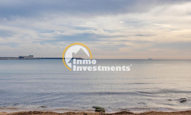 Resale - Apartment - Torrevieja - Playa de los Naufragos