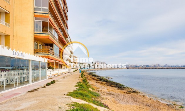 Resale - Apartment - Torrevieja - Playa de los Naufragos