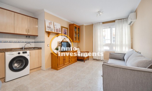 Resale - Apartment - Torrevieja - Playa de los Naufragos