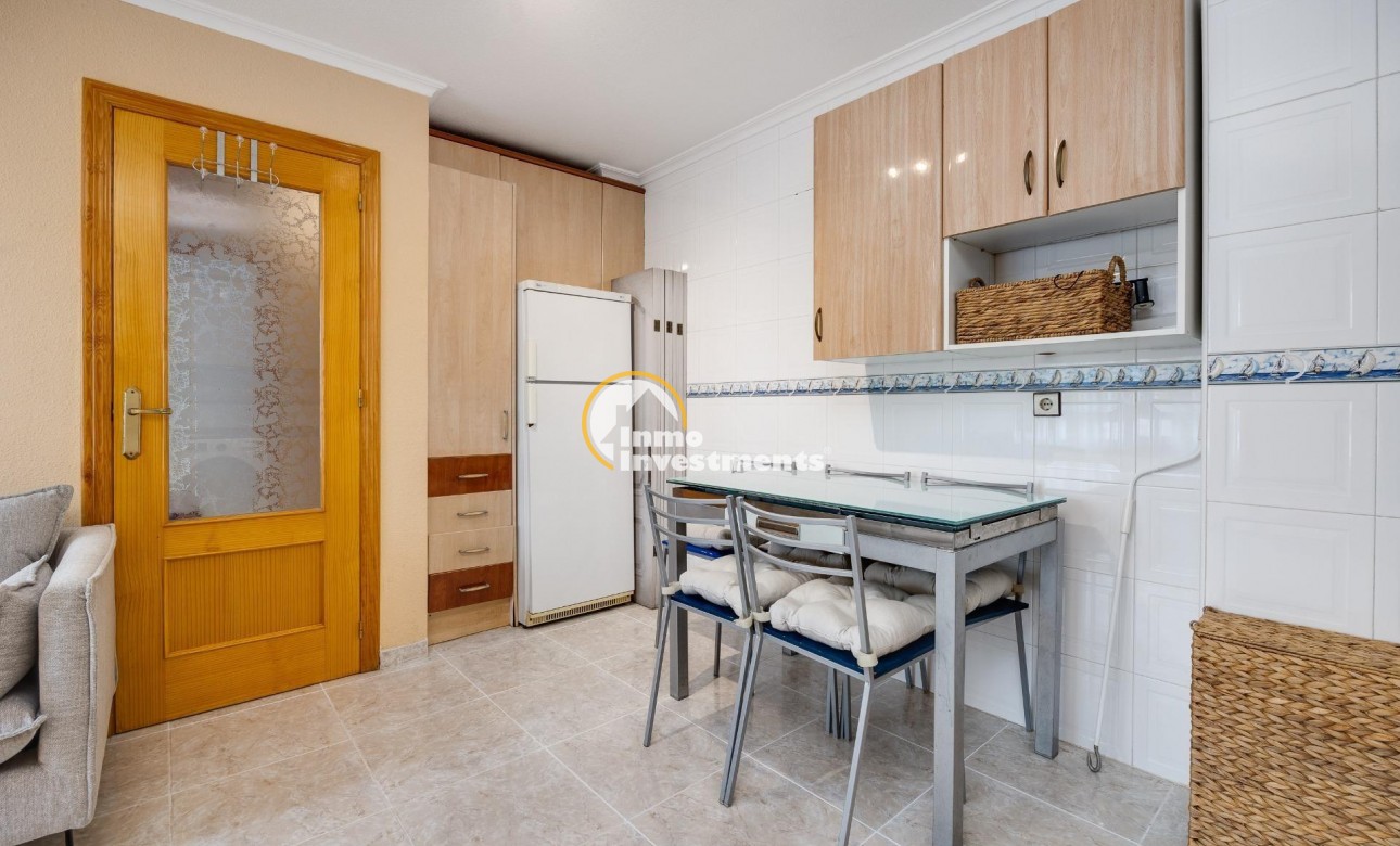 Resale - Apartment - Torrevieja - Playa de los Naufragos