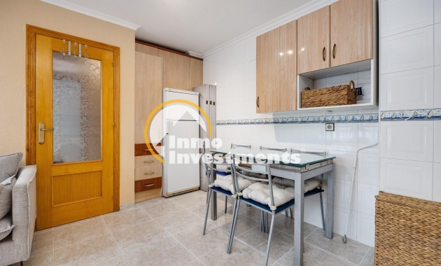 Resale - Apartment - Torrevieja - Playa de los Naufragos