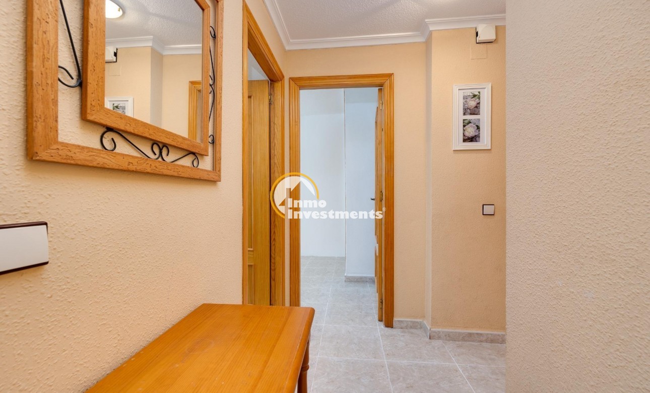 Resale - Apartment - Torrevieja - Playa de los Naufragos