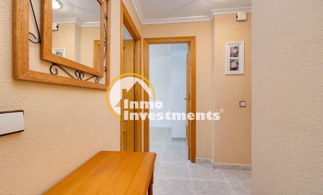 Resale - Apartment - Torrevieja - Playa de los Naufragos
