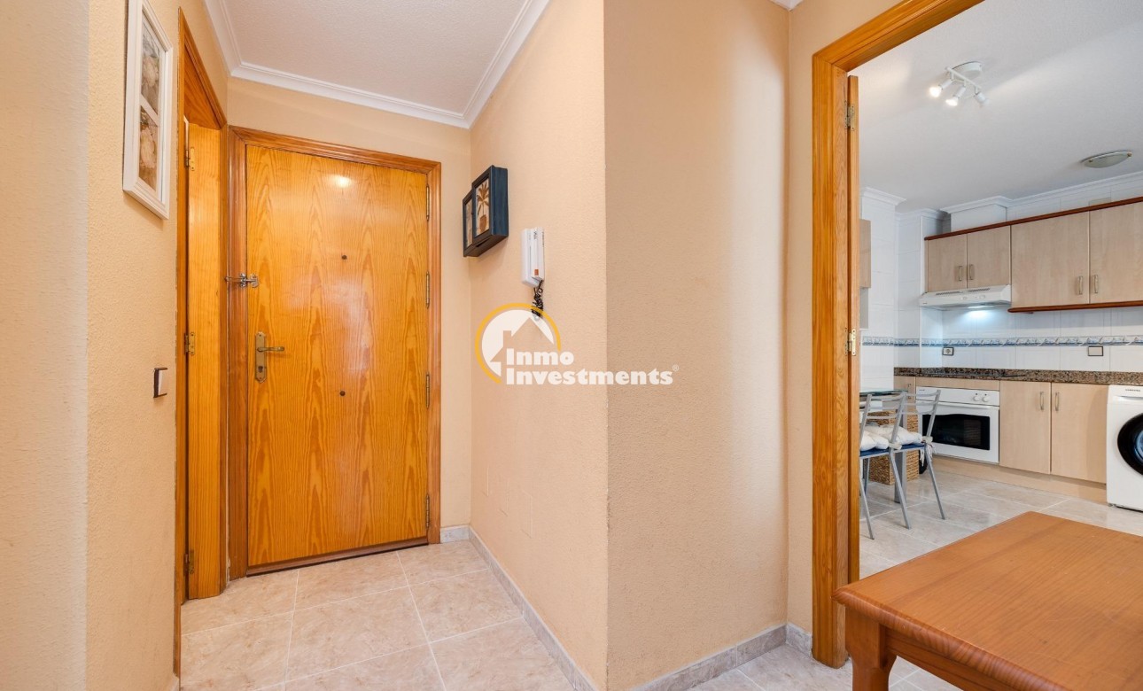Resale - Apartment - Torrevieja - Playa de los Naufragos