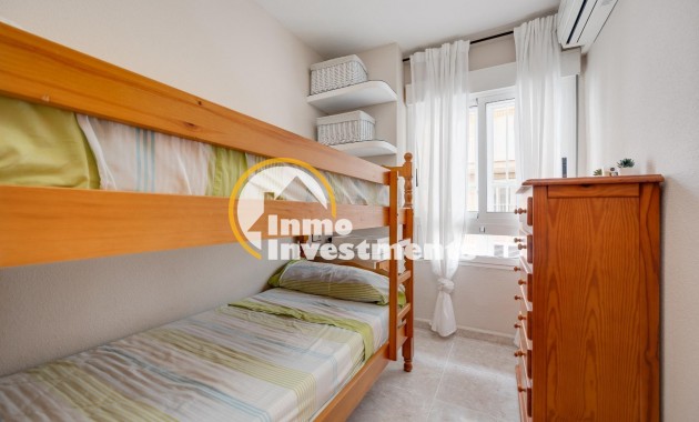 Resale - Apartment - Torrevieja - Playa de los Naufragos
