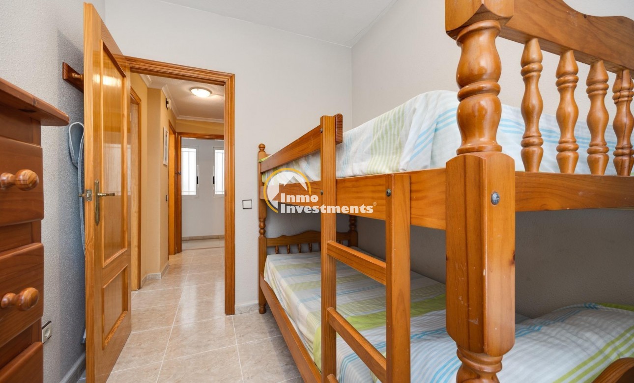 Resale - Apartment - Torrevieja - Playa de los Naufragos