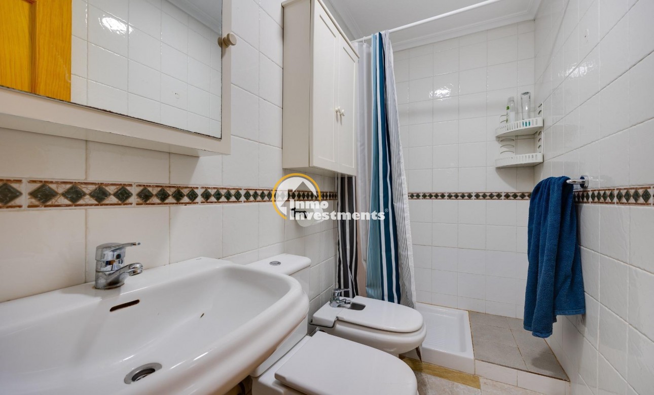 Resale - Apartment - Torrevieja - Playa de los Naufragos