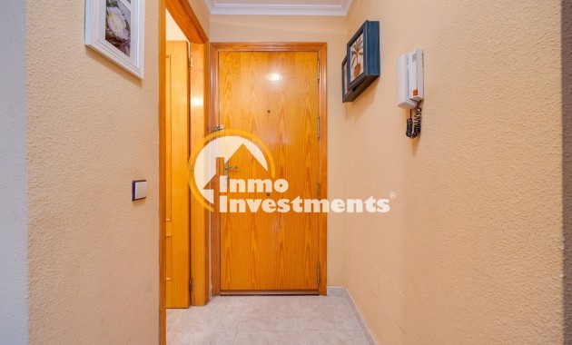 Resale - Apartment - Torrevieja - Playa de los Naufragos