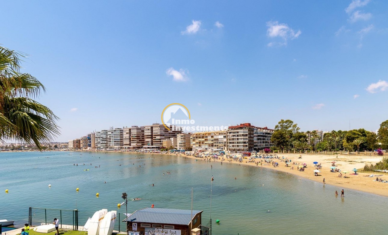 Resale - Apartment - Torrevieja - Playa de los Naufragos