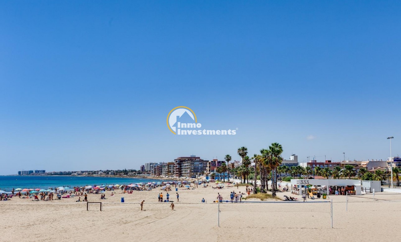 Resale - Apartment - Torrevieja - Playa de los Naufragos