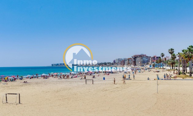 Resale - Apartment - Torrevieja - Playa de los Naufragos