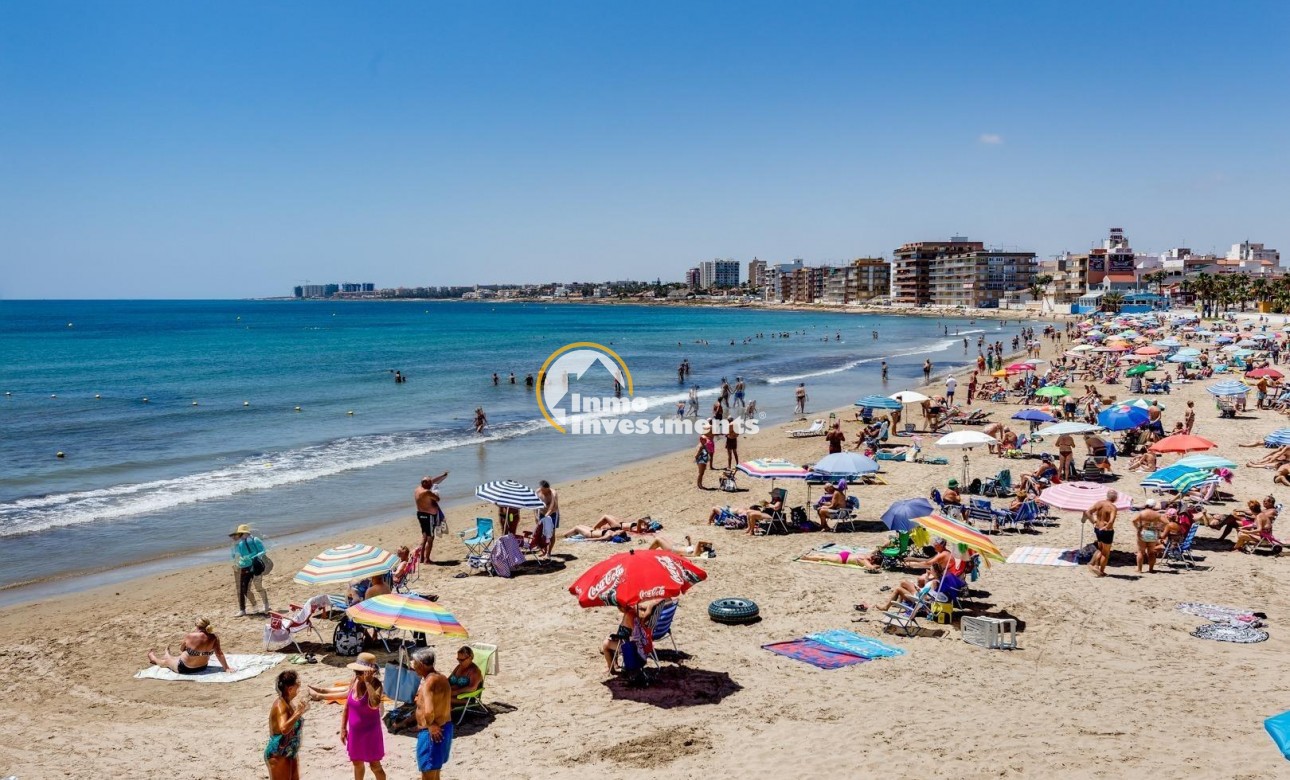 Resale - Apartment - Torrevieja - Playa de los Naufragos