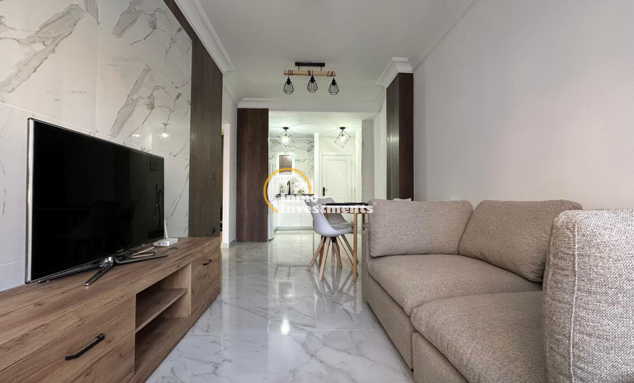 Resale - Bungalow - Torrevieja