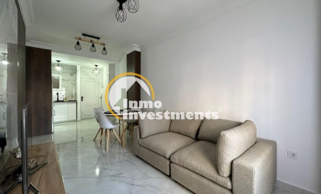 Resale - Bungalow - Torrevieja