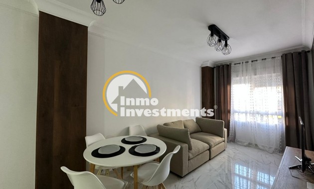 Resale - Bungalow - Torrevieja