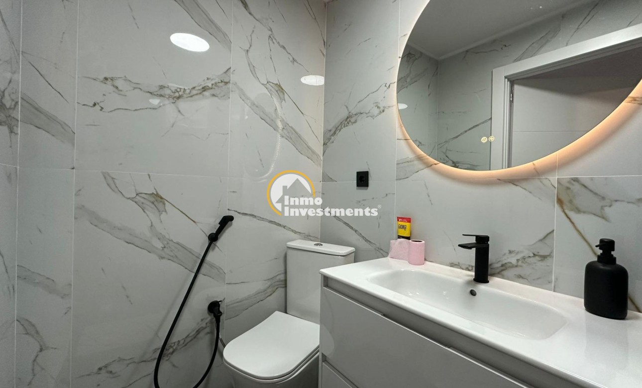 Resale - Bungalow - Torrevieja