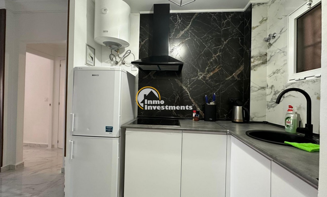 Resale - Bungalow - Torrevieja