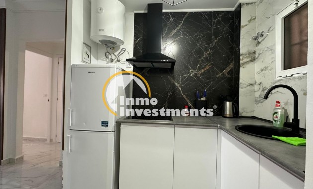 Resale - Bungalow - Torrevieja