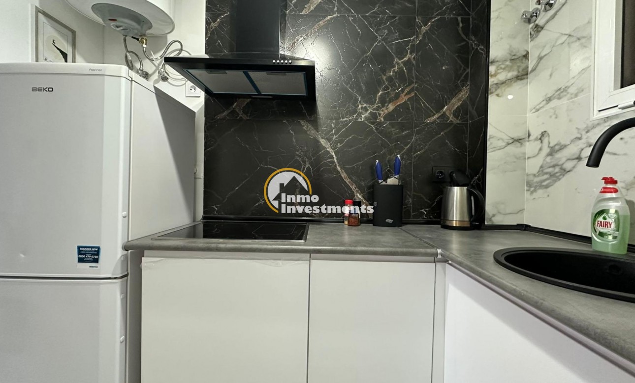 Resale - Bungalow - Torrevieja