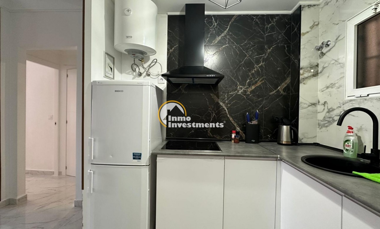 Resale - Bungalow - Torrevieja