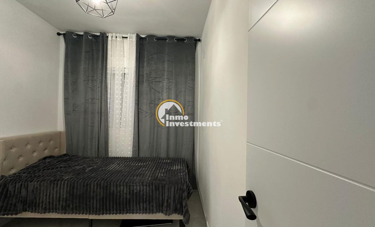 Resale - Bungalow - Torrevieja