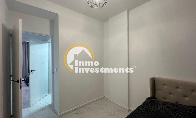 Resale - Bungalow - Torrevieja