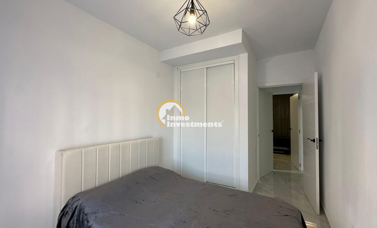 Resale - Bungalow - Torrevieja