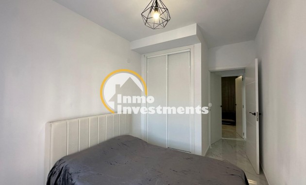 Resale - Bungalow - Torrevieja