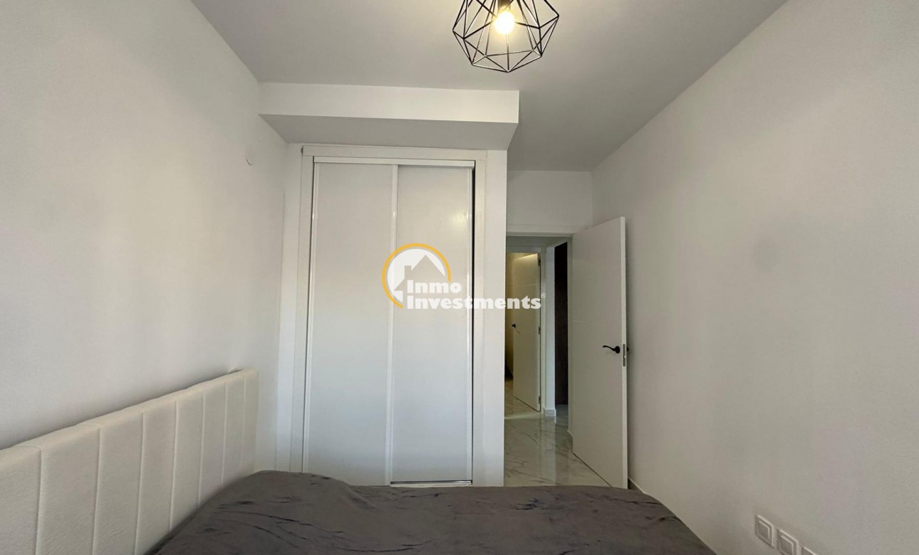 Resale - Bungalow - Torrevieja