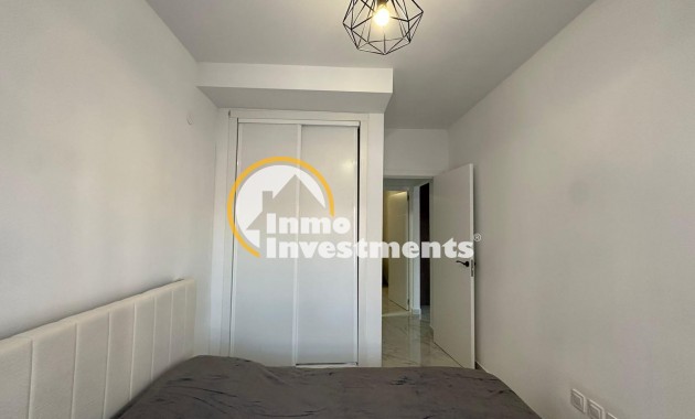 Resale - Bungalow - Torrevieja