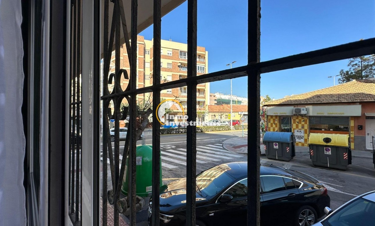 Resale - Bungalow - Torrevieja