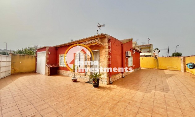 Resale - Villa - Torrevieja - Los Balcones - Los Altos del Edén