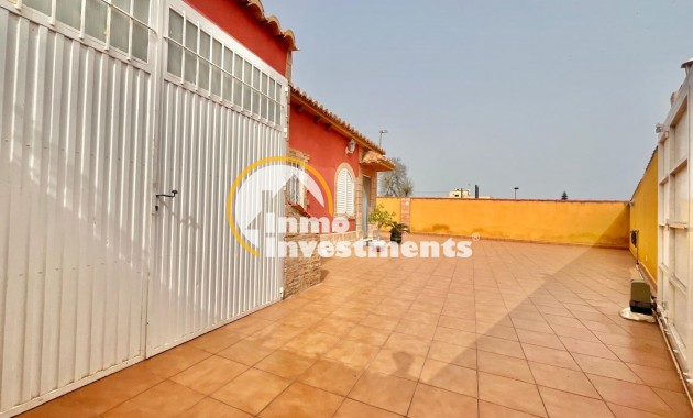 Resale - Villa - Torrevieja - Los Balcones - Los Altos del Edén
