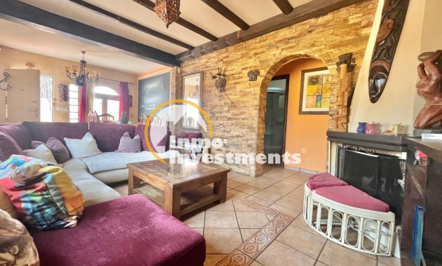 Resale - Villa - Torrevieja - Los Balcones - Los Altos del Edén