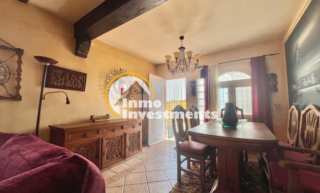 Resale - Villa - Torrevieja - Los Balcones - Los Altos del Edén