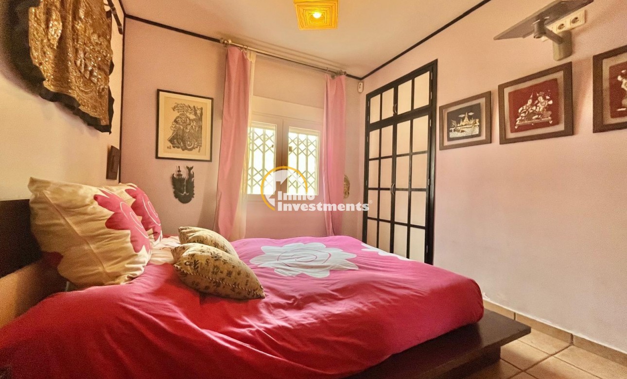 Resale - Villa - Torrevieja - Los Balcones - Los Altos del Edén