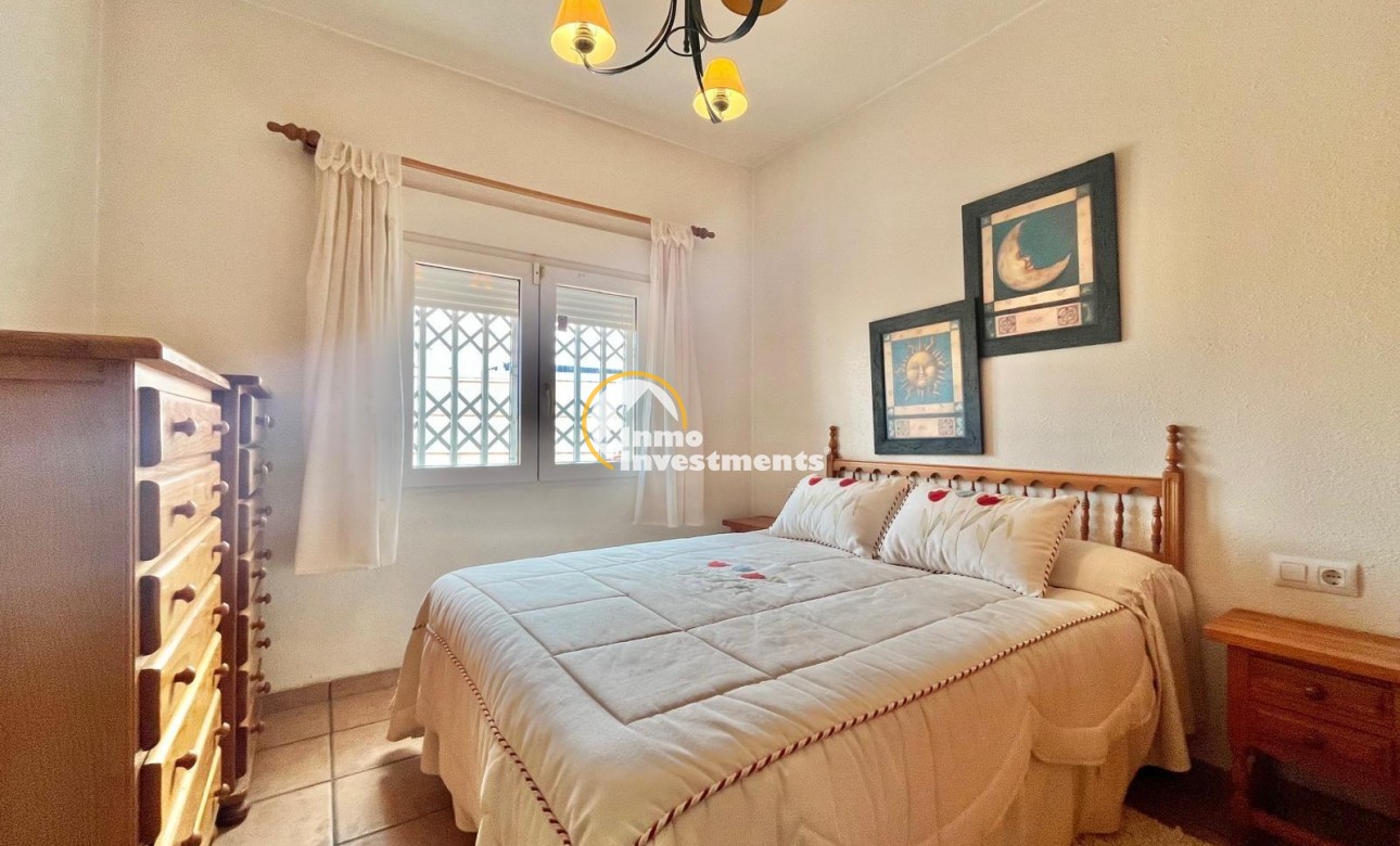 Resale - Villa - Torrevieja - Los Balcones - Los Altos del Edén