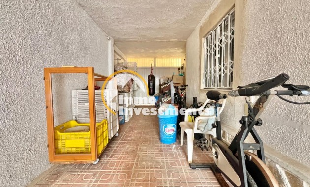 Resale - Villa - Torrevieja - Los Balcones - Los Altos del Edén