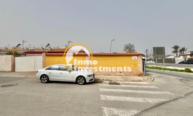 Resale - Villa - Torrevieja - Los Balcones - Los Altos del Edén