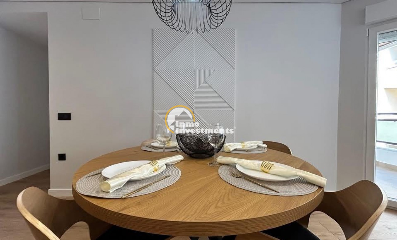 Resale - Apartment - Torrevieja - Estacion de autobuses