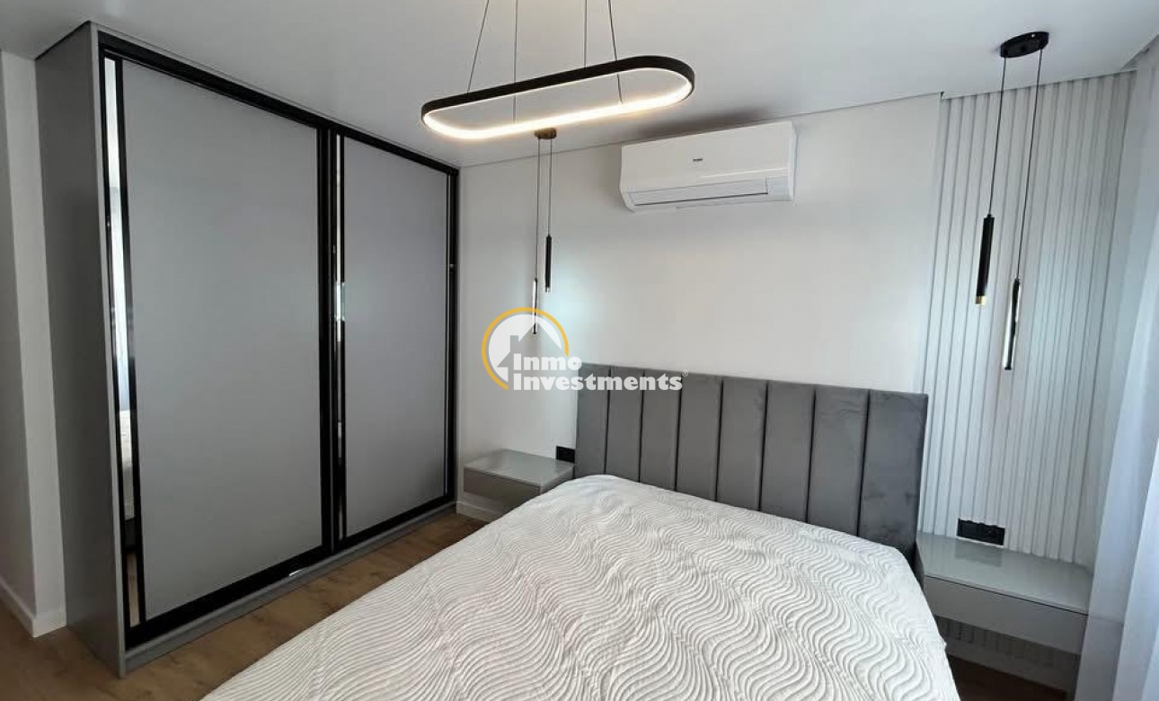 Resale - Apartment - Torrevieja - Estacion de autobuses