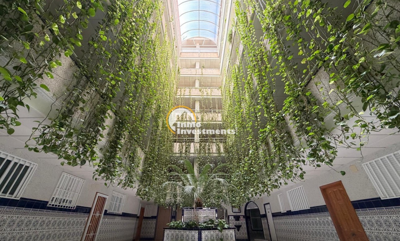 Resale - Apartment - Torrevieja - Beach